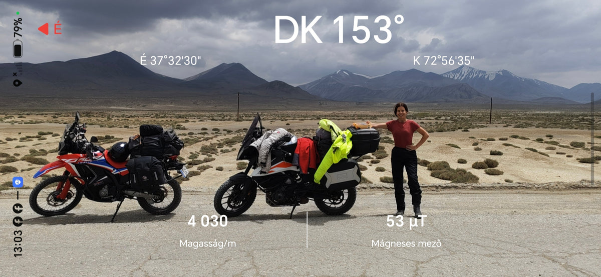 Honor Compass magasságmérési képernyőkép a Pamír Highway 2026 magashegyi szakaszáról.