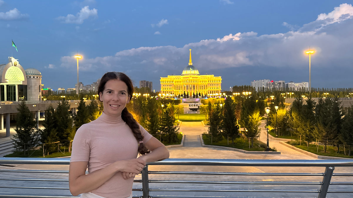 Asztanában készült városi útinaplófotó a Pamír Highway 2026 túrán.